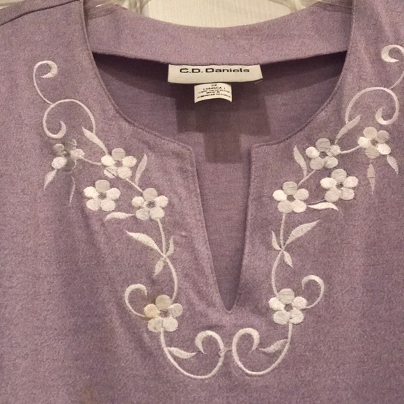 🍇💜Pretty Gal in Purple💜🍇 - Picture 1 of 3